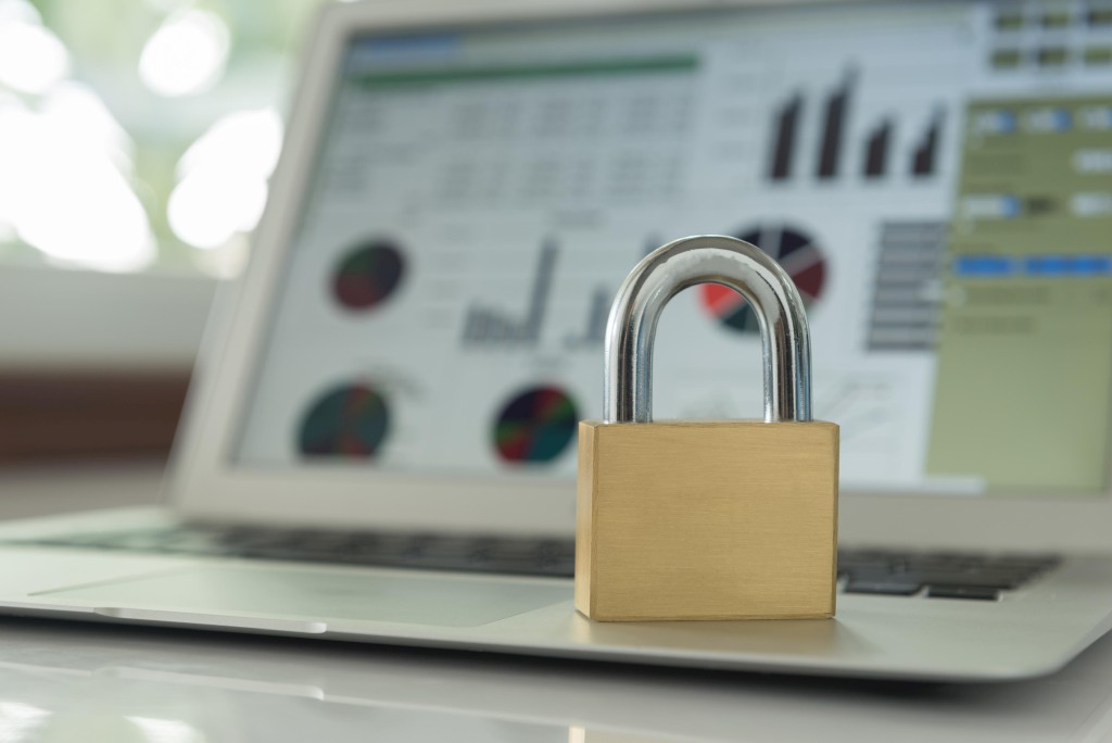 kłódka - symbol bezpieczeństwa